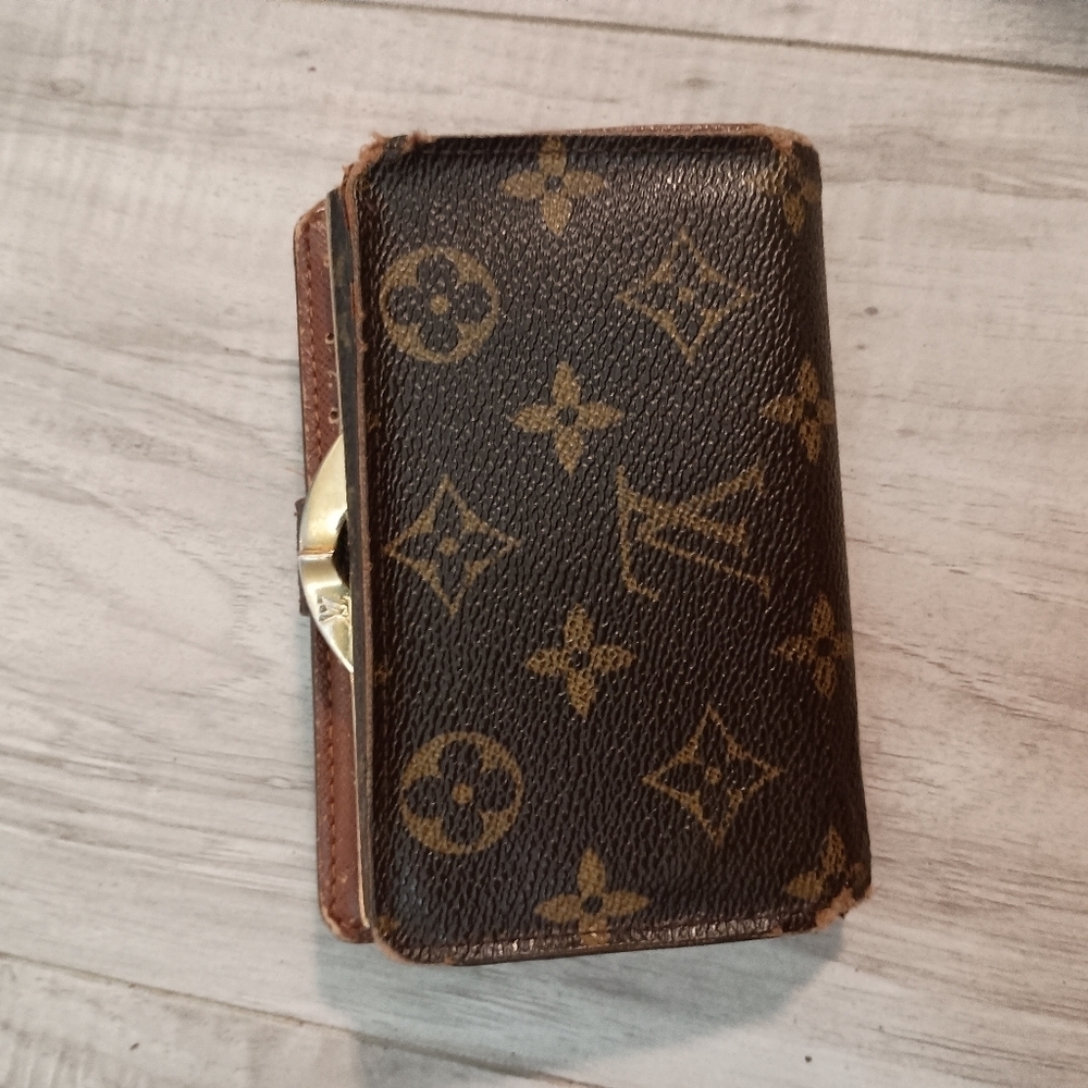 LOUIS VUITTON Monogram Canvas Leather French Compact Clutch Wallet - Picture 2 of 14